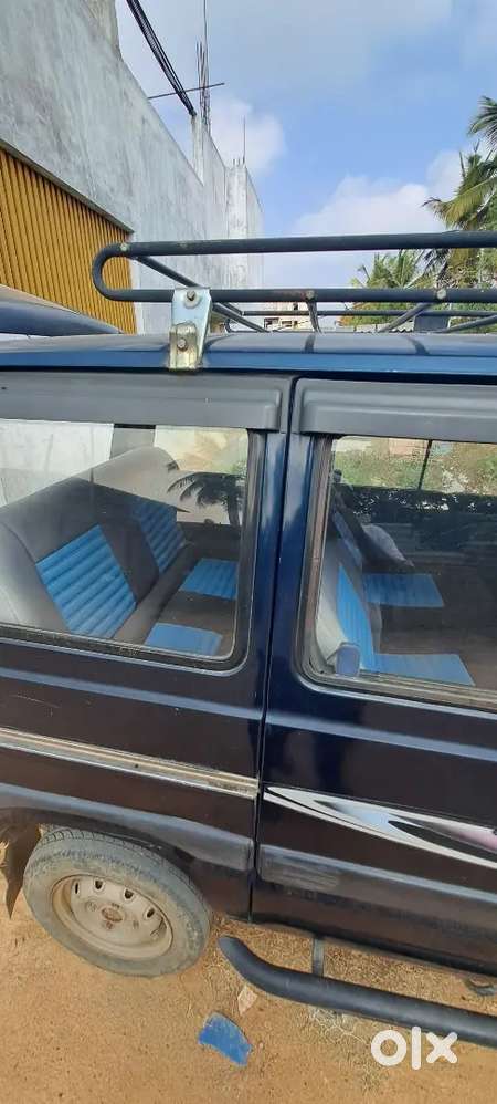 8 Seater New Tires 1 Stepni In Good Condition