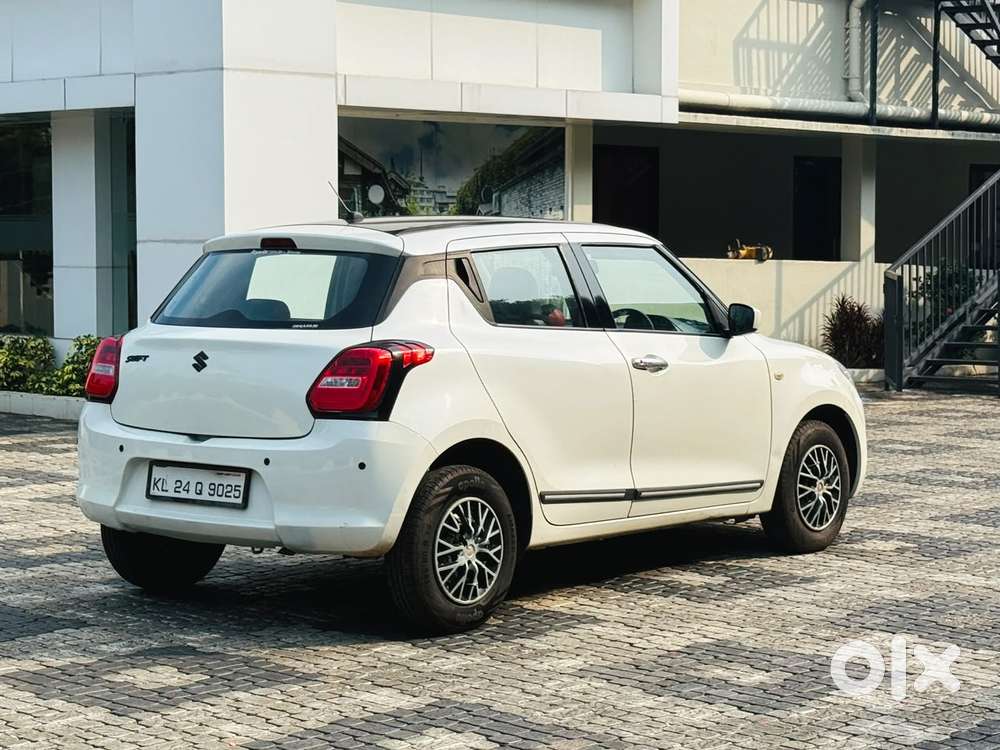 Maruti Suzuki Swift Lxi Option, 2018, Petrol