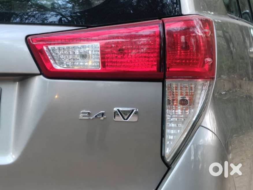 Toyota Innova Crysta 2.4 V 7 Str, 2017, Diesel