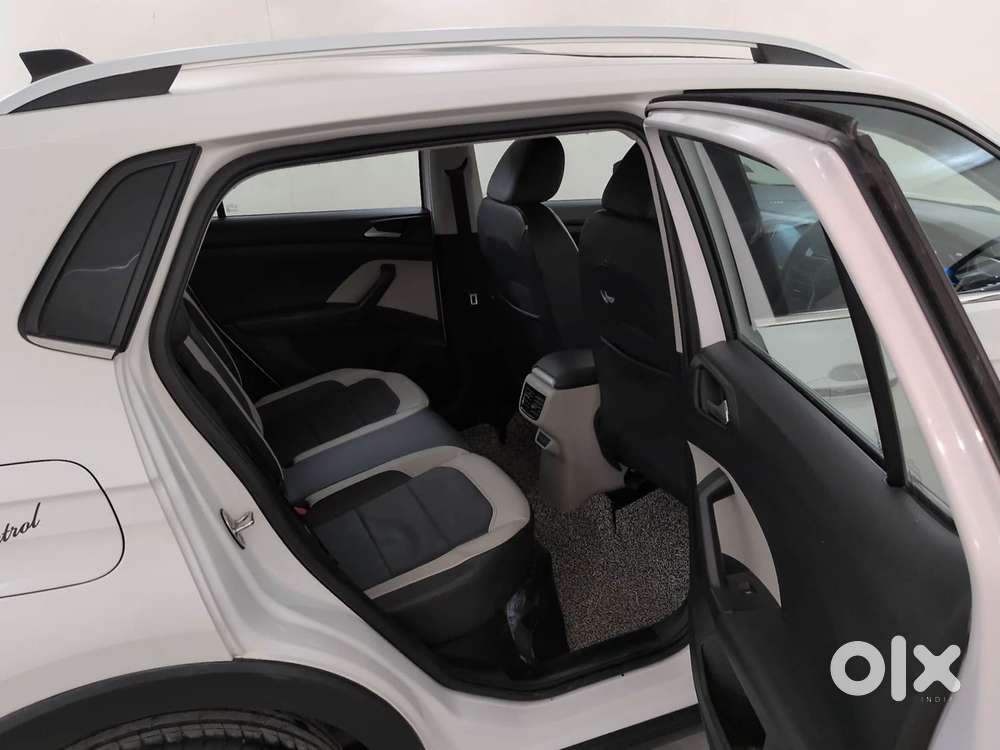 Volkswagen Taigun Topline 1.0 Tsi At (electric Seats), 2022, Petrol
