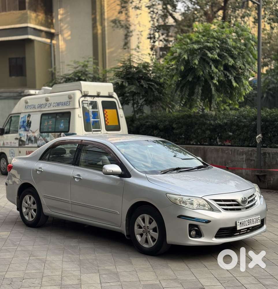 Toyota Corolla Altis 2010-2013 Gl, 2011, Petrol