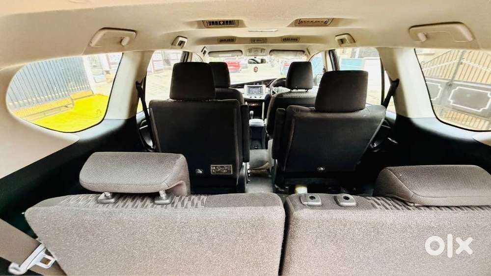 Toyota Innova Crysta 2.8 Gx At, 2017, Diesel