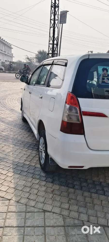 Toyota Innova 2012 Diesel Well Maintained