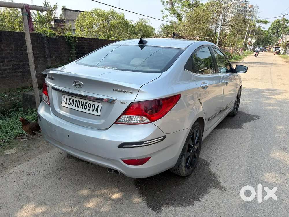 Hyundai Verna 2012 Petrol Well Maintained