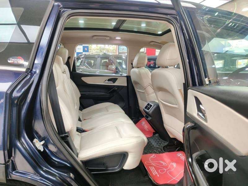 Mahindra Xuv700 2.0 Ax 7 Petrol At Luxury Pack Str, 2021, Petrol