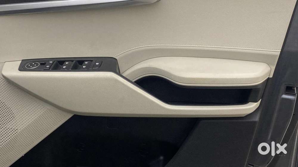 Kia Carens 1.4 Prestige 7 Str, 2022, Petrol