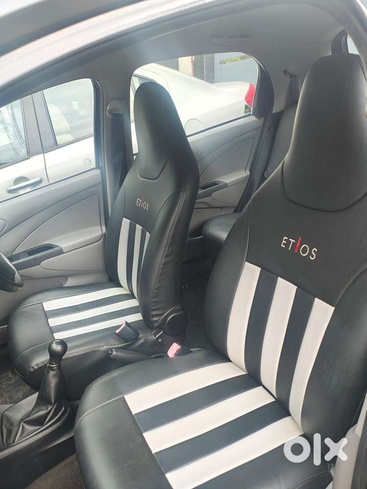 Toyota Etios Liva G, 2011, Petrol