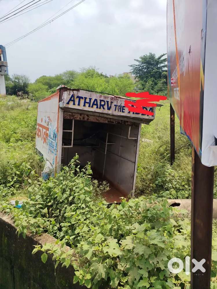 Iron Shutter shop with central lock