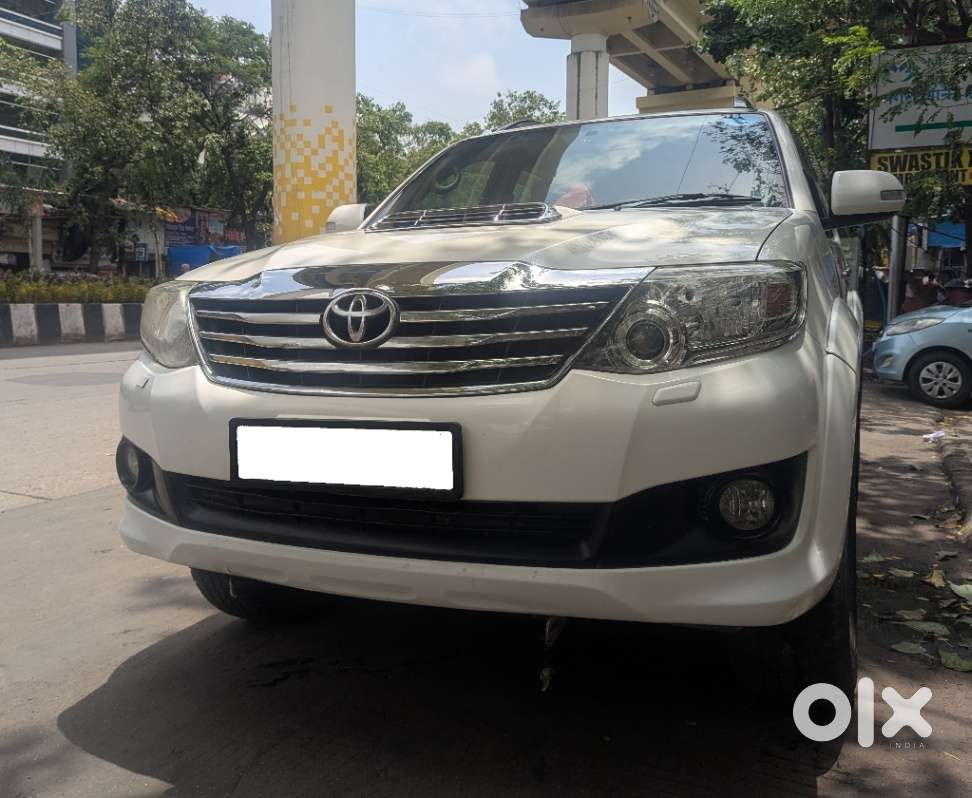 Toyota Fortuner 4x2 Manual, 2013, Diesel