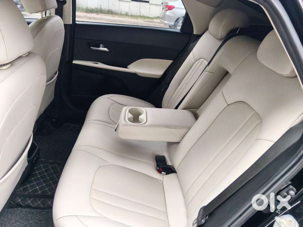 Hyundai Verna 1.5 Mpi Mt Sx (o), 2023, Petrol