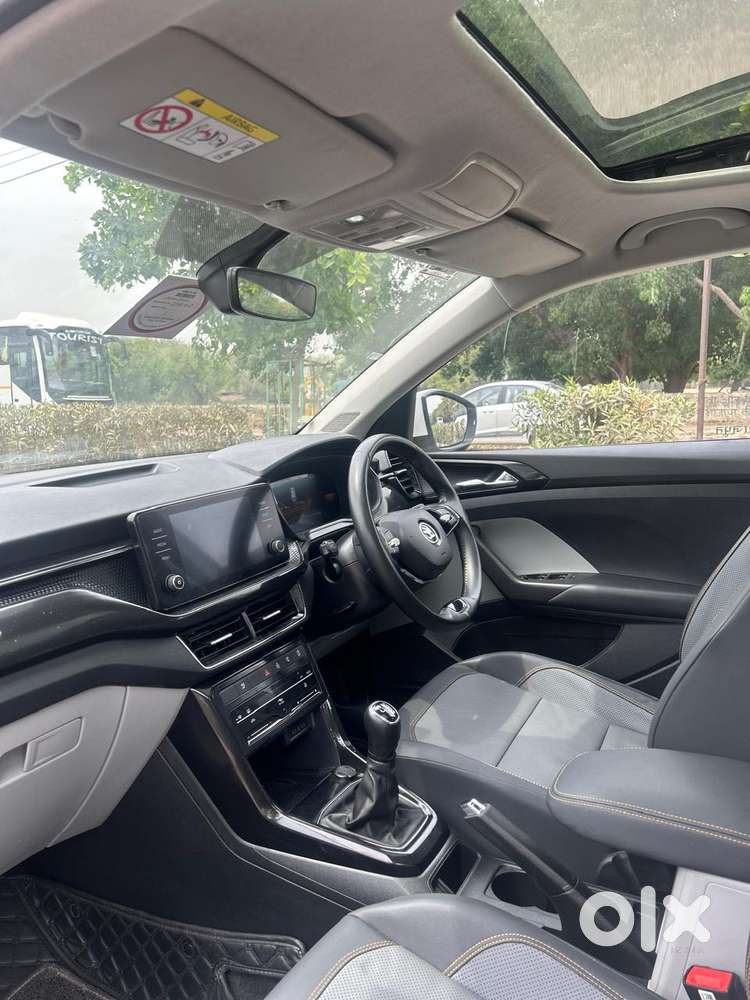 Skoda Kushaq 1.0 Tsi Style, 2023, Petrol