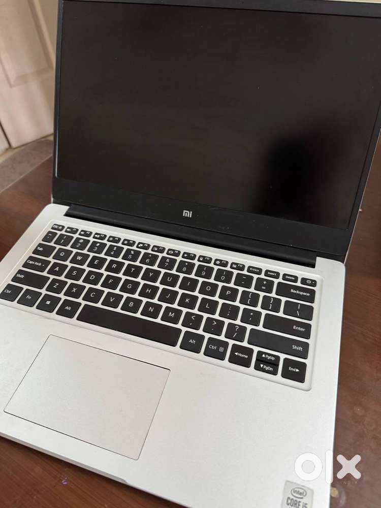 MI Laptop : Core i5 10th Gen gently used 8 GB memory
