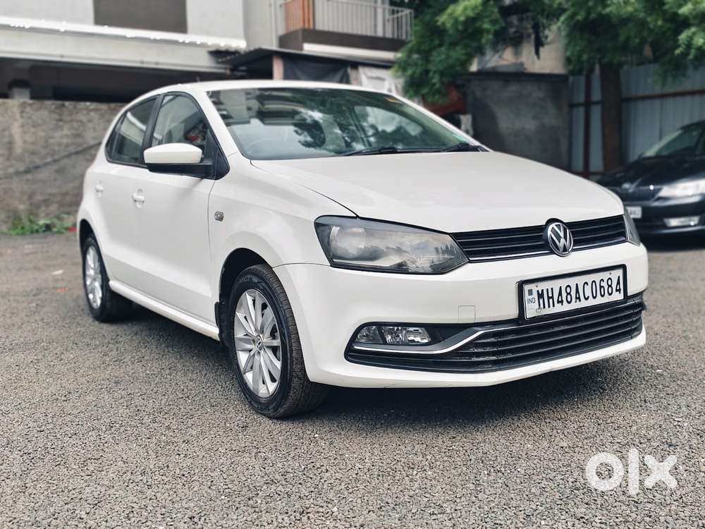 Volkswagen Polo Petrol Highline 1.6l, 2015, Diesel