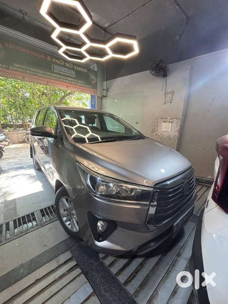 Toyota Innova Crysta 2.4 G Mt, 2016, Diesel