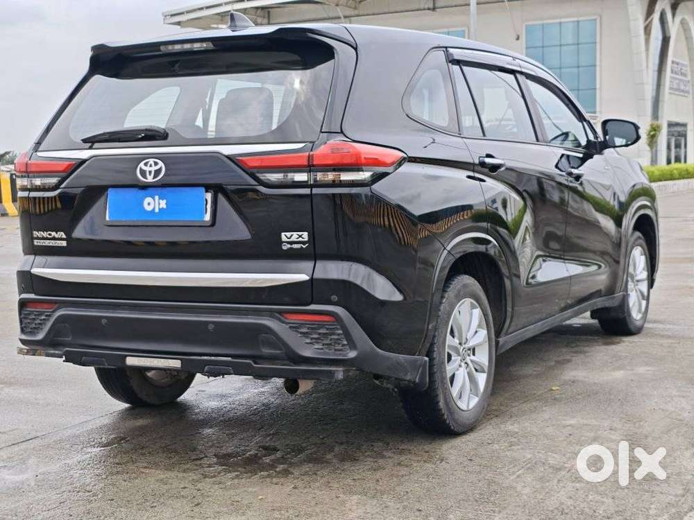 Toyota Innova Hycross 2.0 Vx Hybrid 7 Str, 2025, Cng & Hybrids