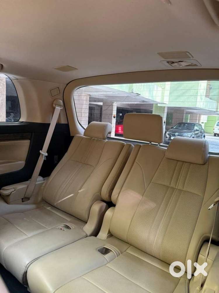 Toyota Vellfire 2.5 Executive Lounge, 2020, Petrol