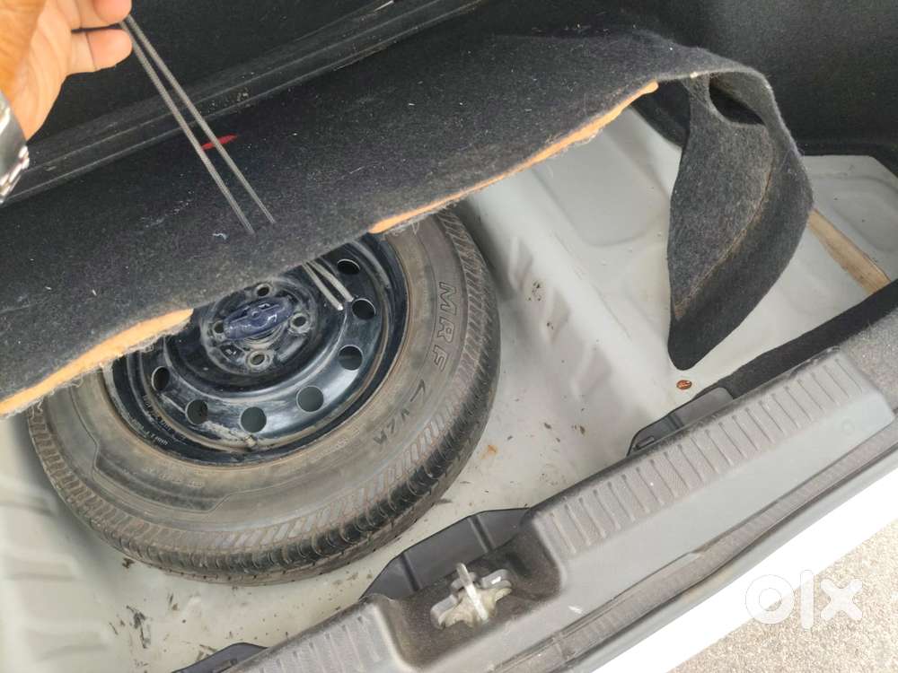 Maruti Suzuki Dzire 1.2 Vxi, 2022, Petrol