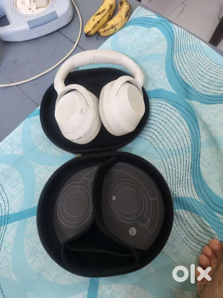 Sony ultwear Headphones