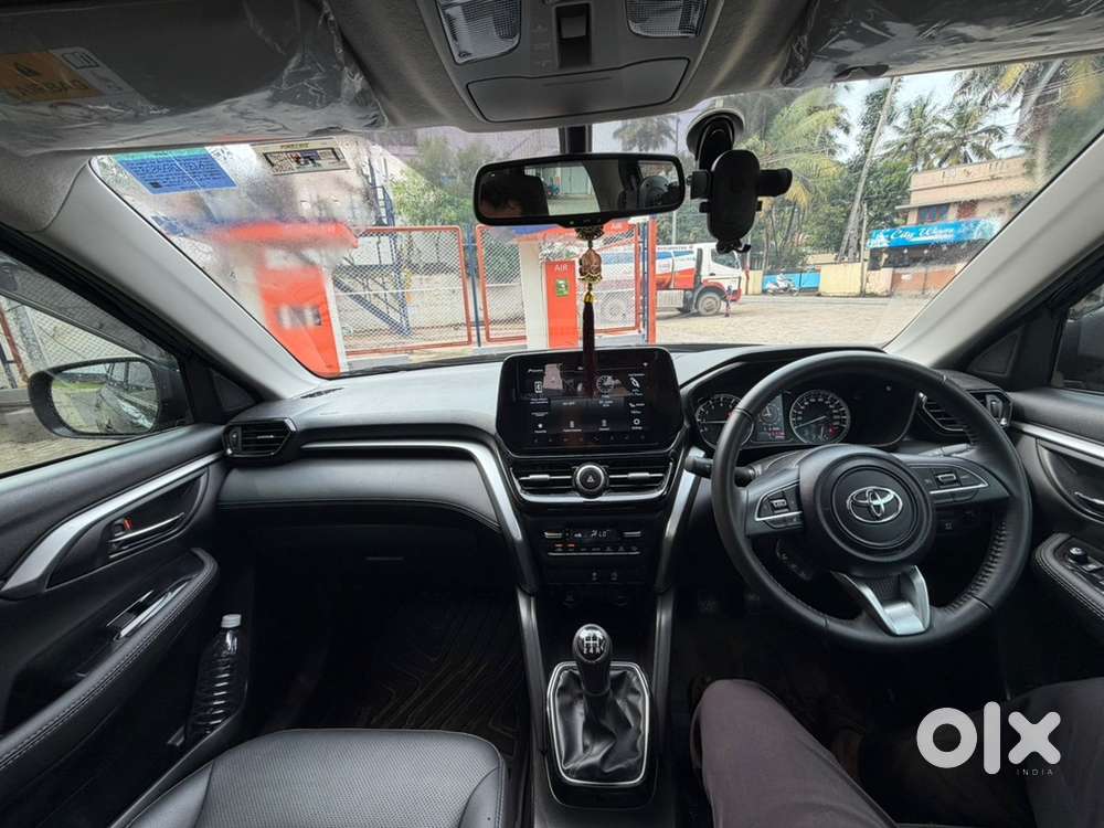 Toyota Petrol Manual 2024 Car
