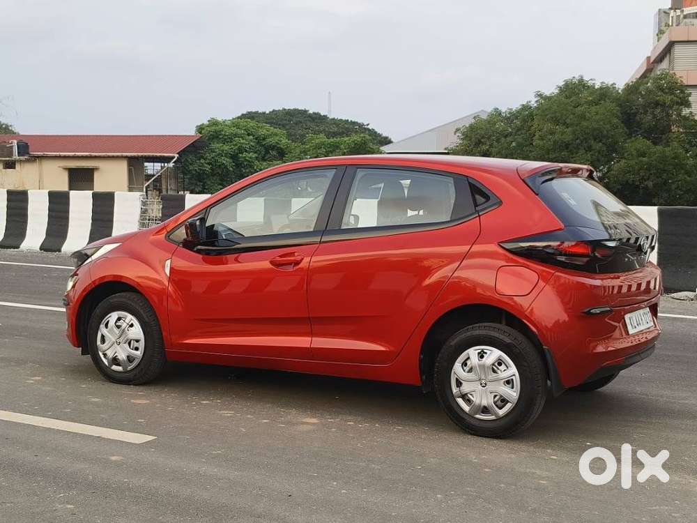Tata Altroz 1.2 Xe, 2022, Petrol