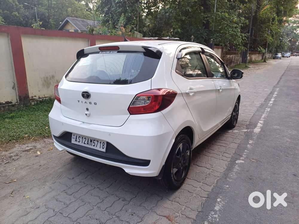 Tata Tiago 1.2 Revotron Xt (o), 2025, Petrol