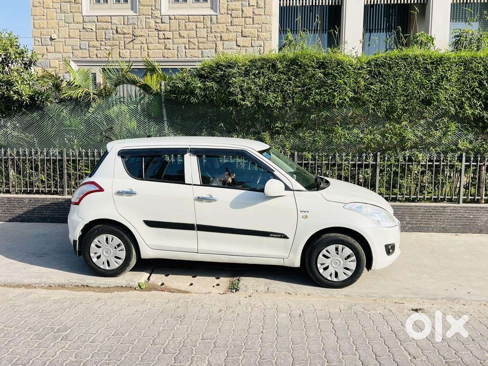 Maruti Suzuki Swift Lxi Option, 2011, Petrol