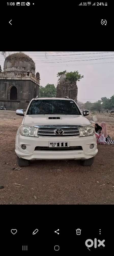 Toyota Fortuner Diesel Manual 2011 Model