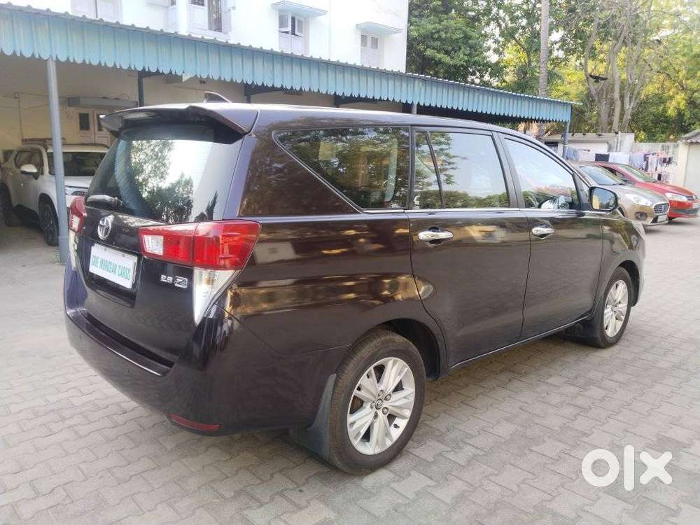 Toyota Innova Crysta 2.8z Automatic, 2016, Diesel
