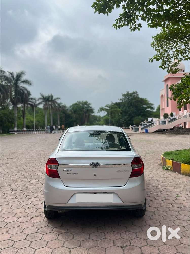 Ford Aspire Titanium 2017 Petrol