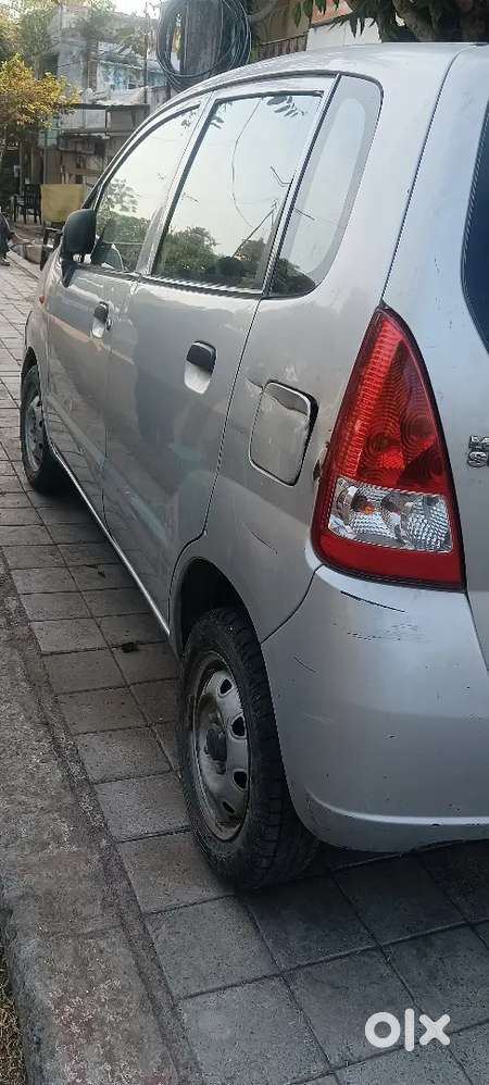 Maruti Suzuki Zen Estilo 2010