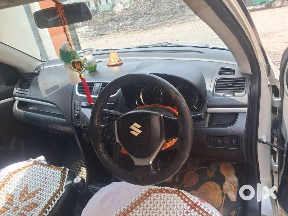 Maruti Suzuki Swift Vvt Zxi, 2013, Petrol