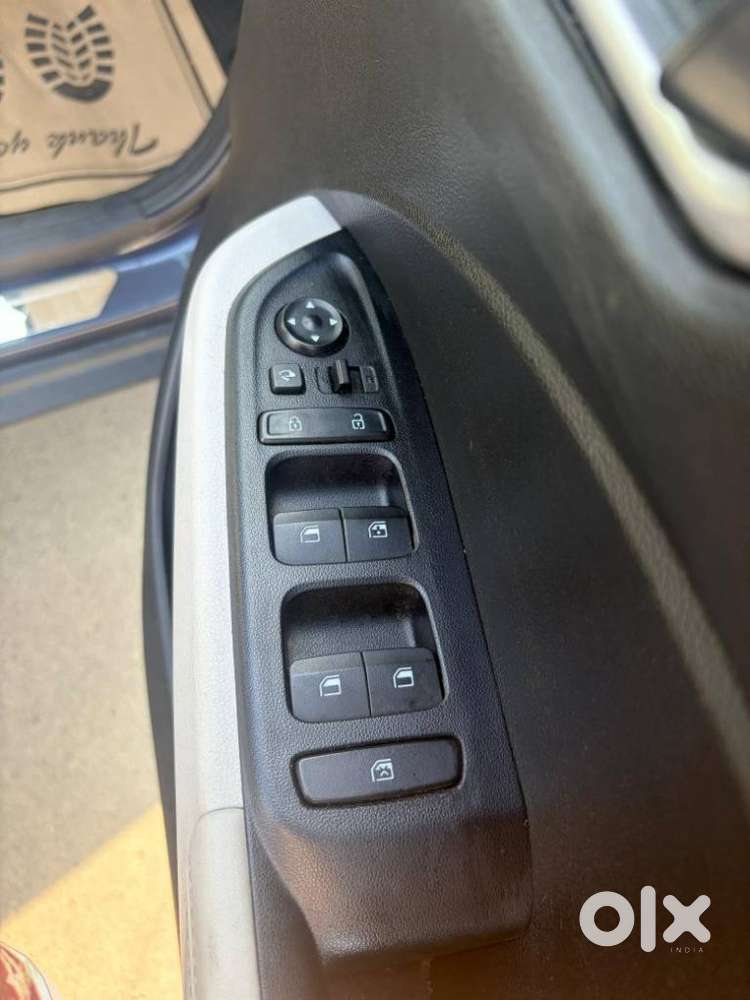 Hyundai Venue 1.0 Sx (o) Turbo Imt, 2022, Petrol