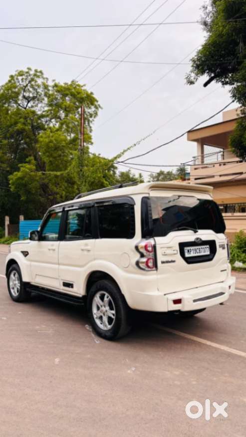 Mahindra Scorpio S10, 2017, Diesel