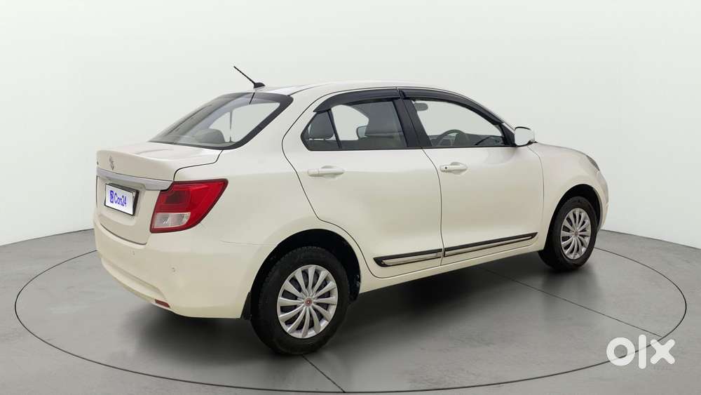 Maruti Suzuki Swift Dzire 1.2 Vxi Bsiv, 2022, Petrol