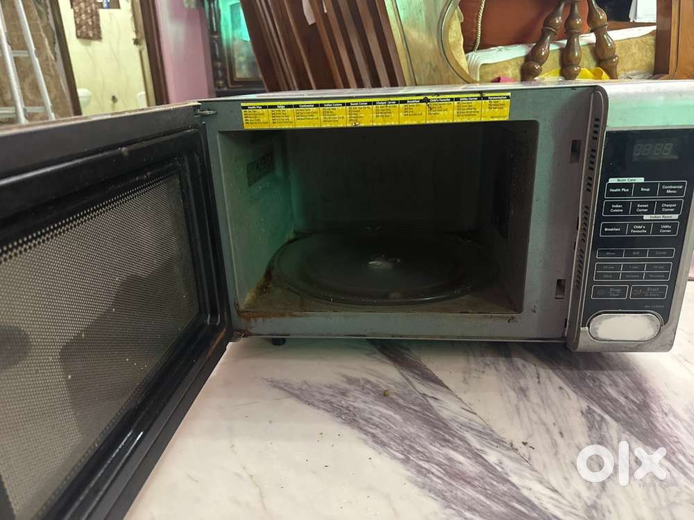 LG Microwave oven
