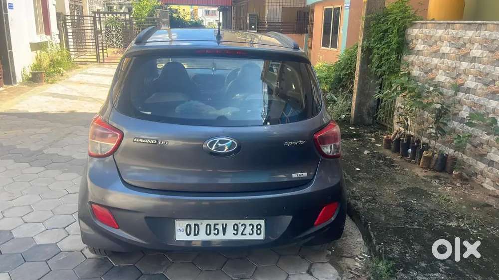 Hyundai Grand I10 2016 Petrol 60000 Km Driven