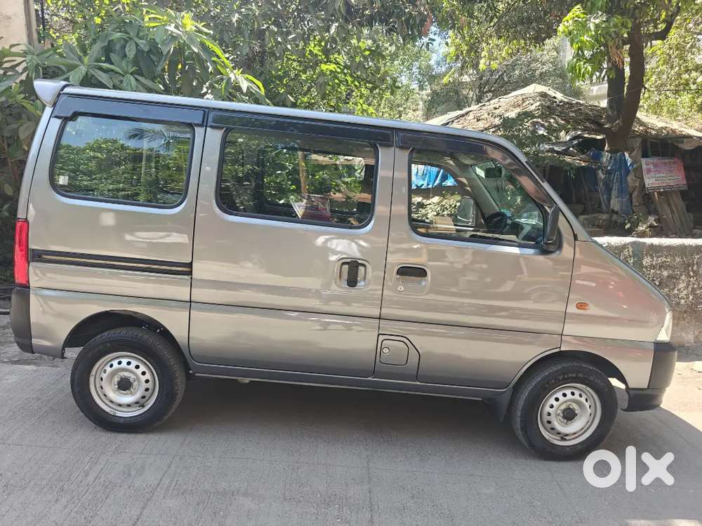 Maruti Suzuki Eeco 2025 Cng & Hybrids 2000 Km Driven