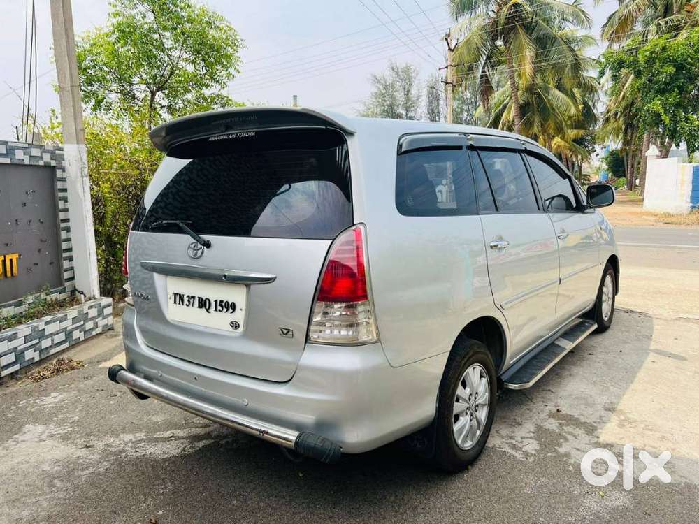 Toyota Innova 2.5 V 7 Str, 2011, Diesel