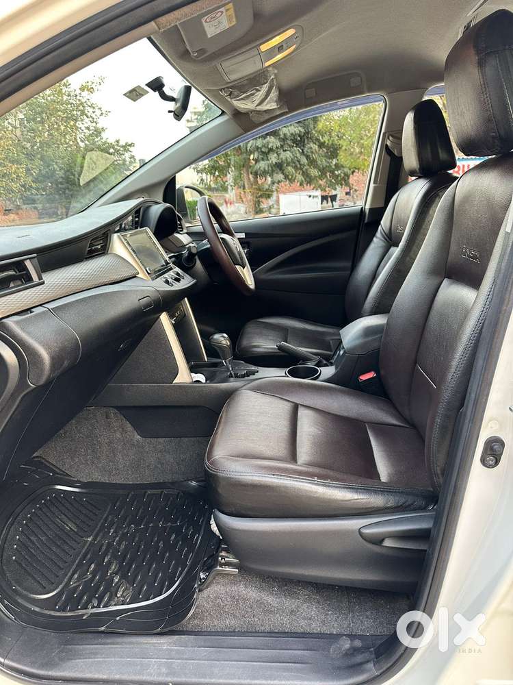 Toyota Innova Crysta [2020-ongoing] 2.4 Gx At 7 Str, 2021, Diesel