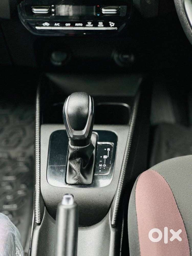 Maruti Suzuki Fronx Delta Plus 1.2 Ags, 2024, Petrol