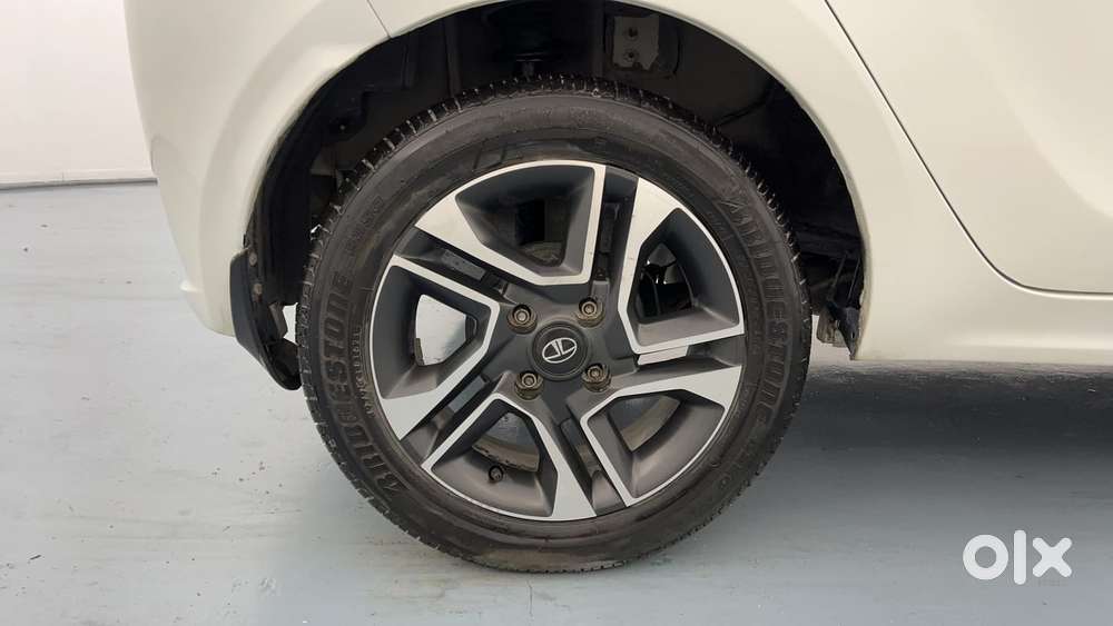 Tata Tiago Xza Plus, 2021, Petrol