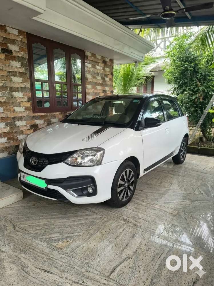 Toyota Etios Liva Dual  Tone 2018 Petrol