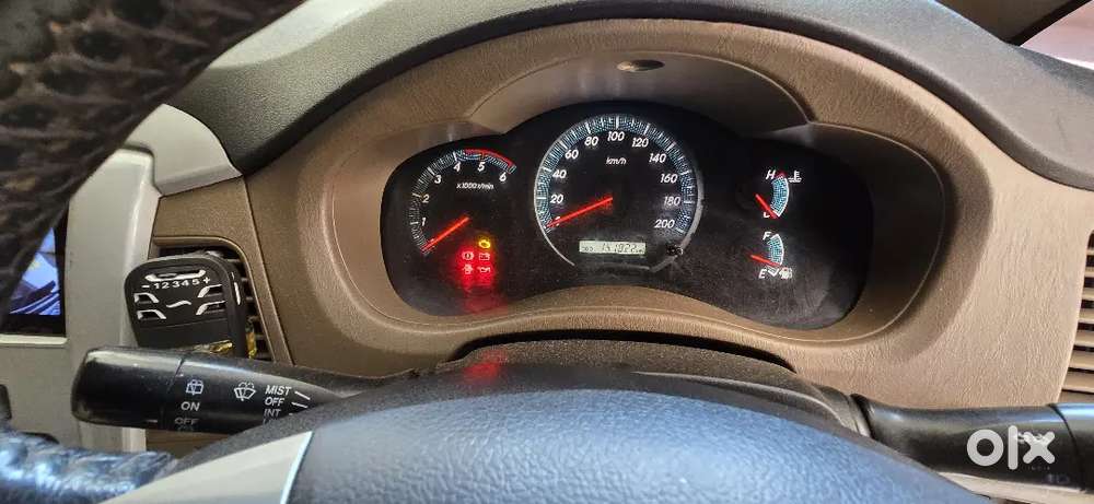 Toyata Innova 2016 Model Diesel/ Well Maintained / No Issues