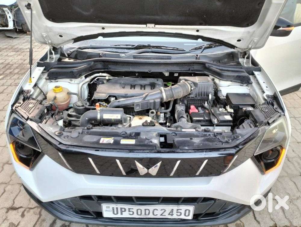 Mahindra Xuv 3xo, 2025, Petrol