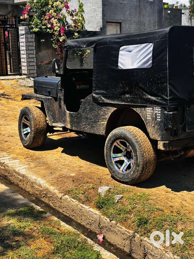 Mahindra Jeep 1989