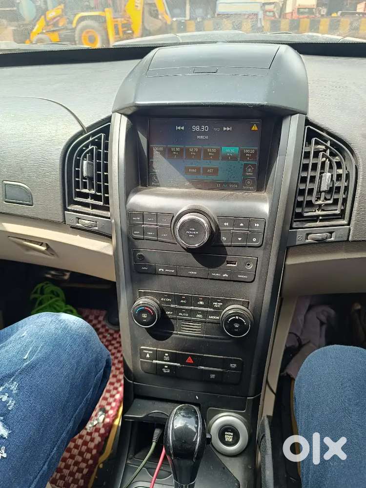 Mahindra Xuv500 2016 Diesel 102000 Km Driven