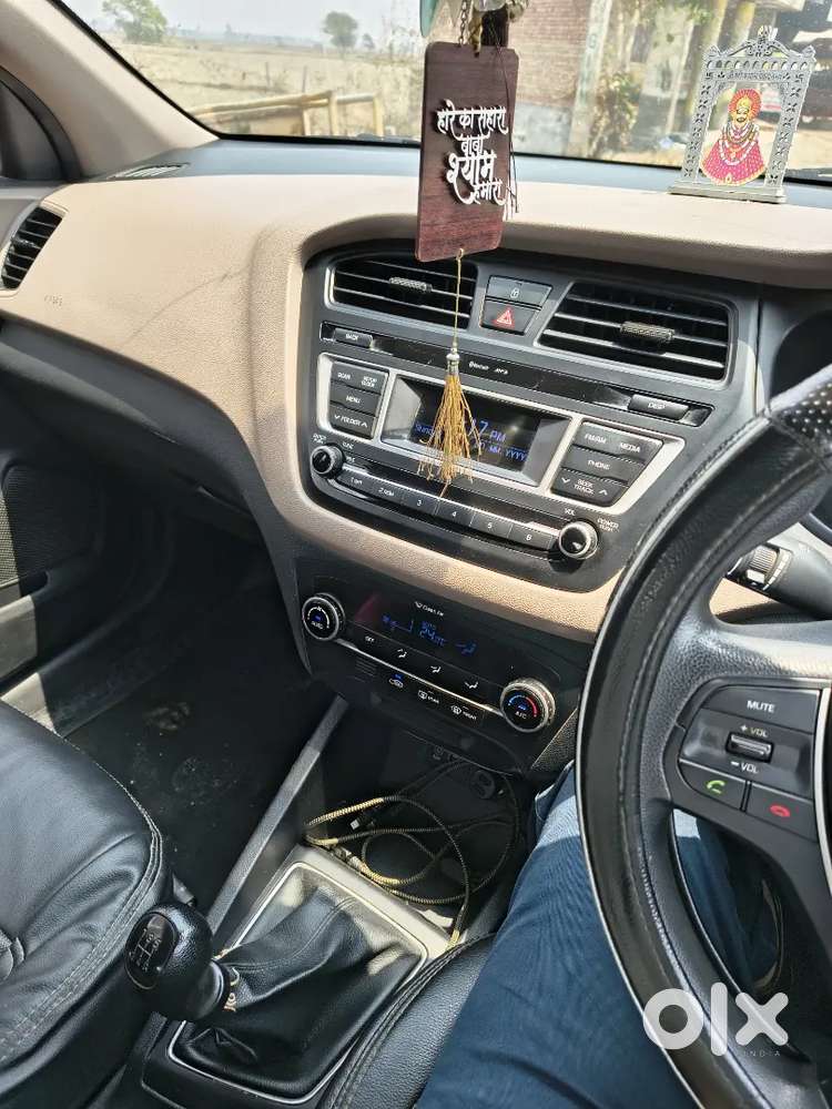 Hyundai Elite I20 2016 Petrol 90000 Km Driven