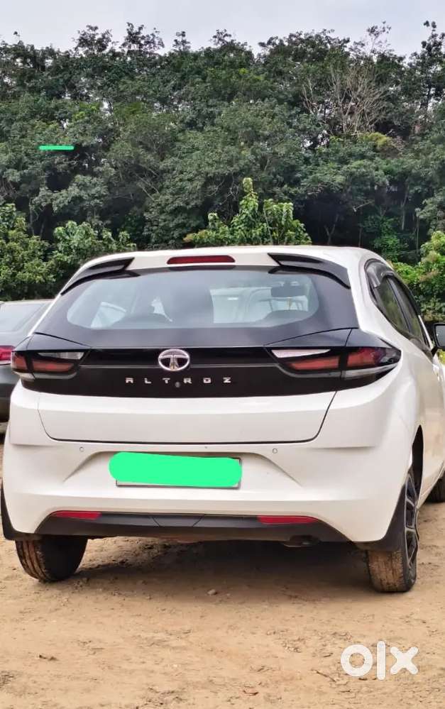 Tata Altroz 1.2 Petrol 2021
