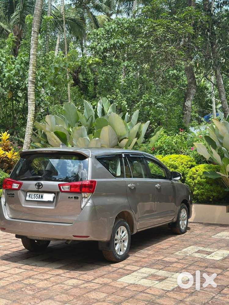 Toyota Innova Crysta 2.4 Gx Mt 8s, 2017, Diesel