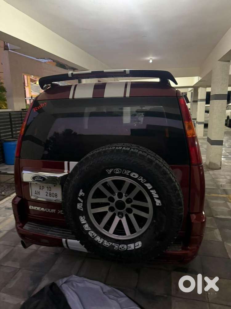 Fully Modified Ford Endeavour 2006